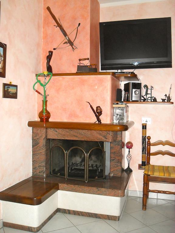 Affittacamere Casa Sofia อันกิอารี ห้อง รูปภาพ
